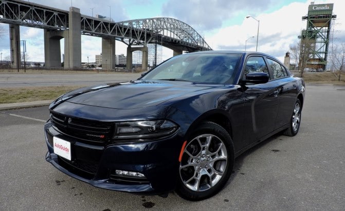 2016 Dodge Charger SXT AWD Review