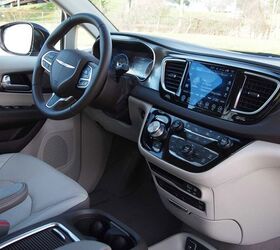 2017 pacifica touring hot sale plus