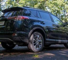 2017 toyota rav4 hybrid review