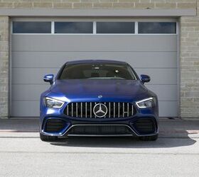 Mercedes-AMG GT マットブルー 2024 Mercedes-AMG GT 63 4Matic+ Coupe | Spectral Blue | Driving