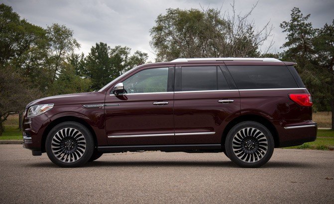 2018 lincoln navigator black label review