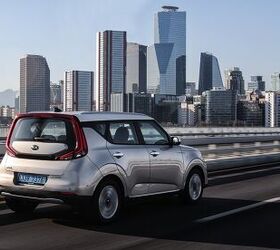 2020 Kia Soul EV Review | AutoGuide.com