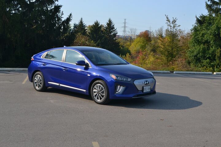 2020 hyundai ioniq electric review it s okay to blend in