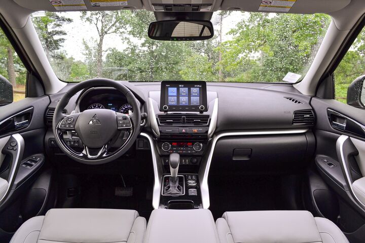 Mitsubishi Eclipse 2022 Interior