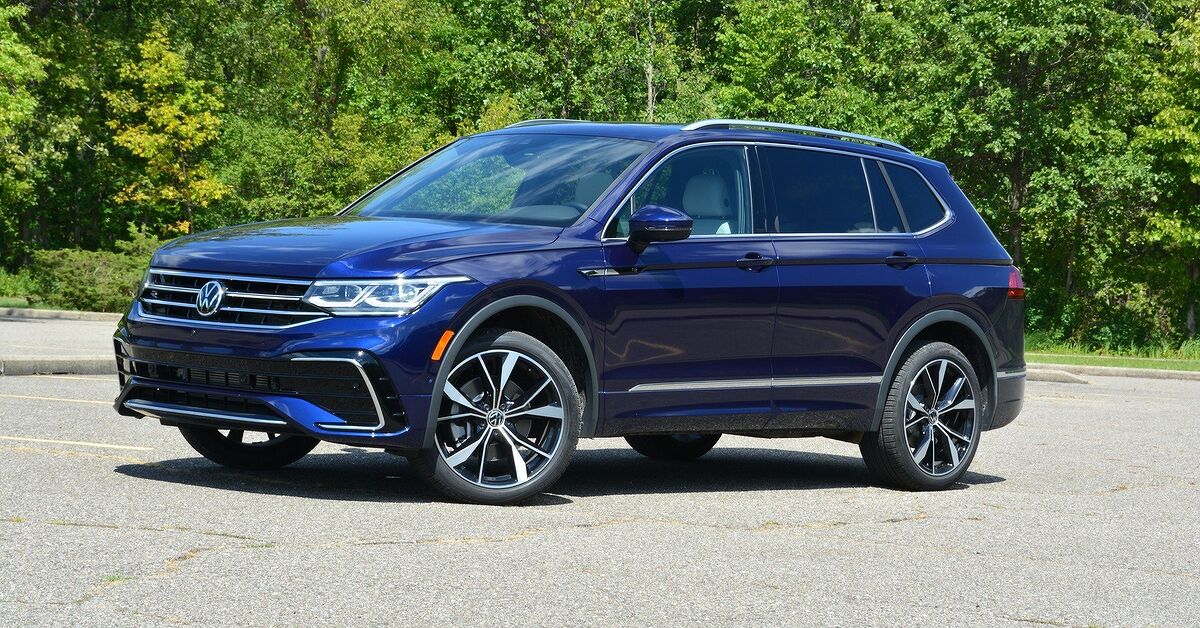 2022 Volkswagen Tiguan First Drive Review: Refinement is the Name of the Game | AutoGuide.com 2022 Volkswagen Tiguan First Drive Review: Refinement is the Name of the Game | AutoGuide.com