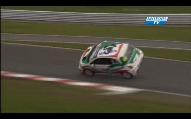 fiat 500 abarth race car gets up on two wheels video