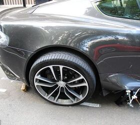 London Thieves Try And Steal Aston Martin DBS Wheels, Fail Miserably