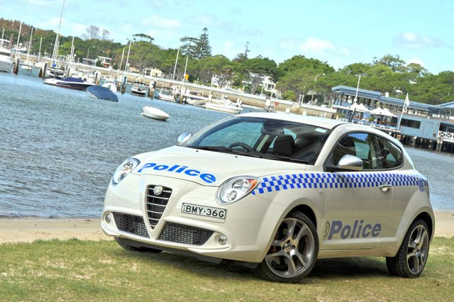 australian police biting carabinieri style adding alfa romeo to fleet