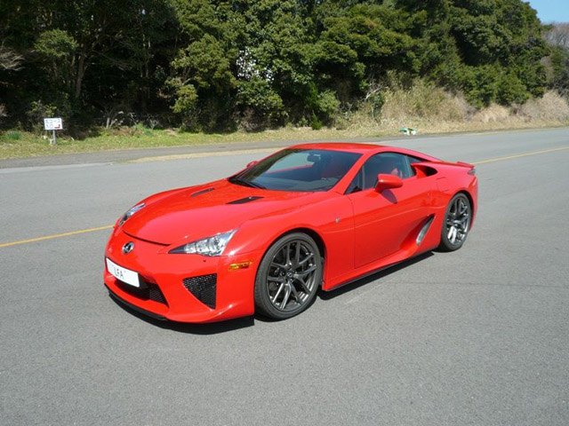 lexus lfa supercar spotted in red