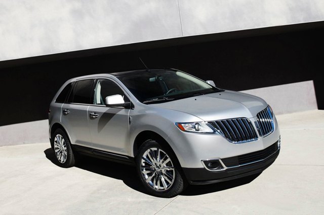 Refreshed 2011 Lincoln MKX Boasts Class Leading Fuel Economy