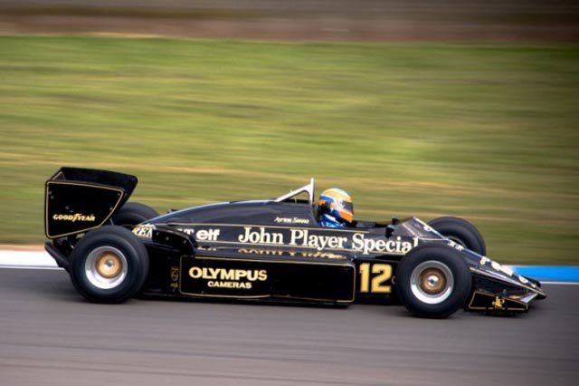 report lotus f1 to use renault engines in 2011