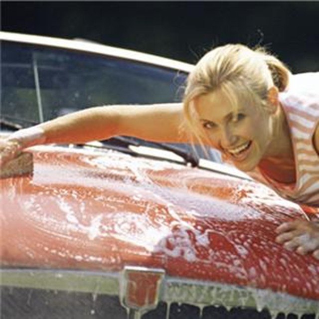 Men More Likely Than Women To Keep Car Clean