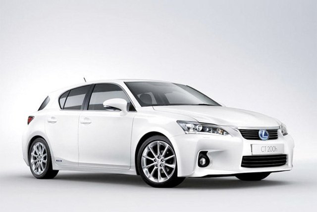 Lexus CT200h Safety Features Unveiled