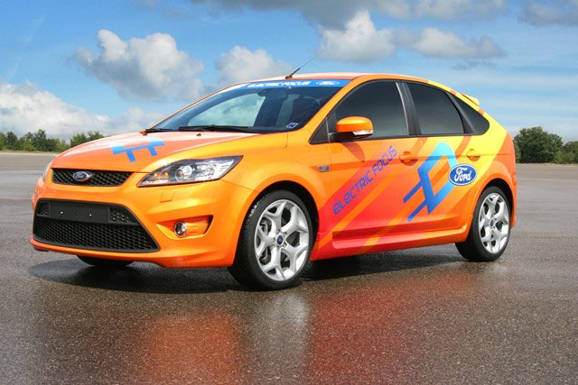 ford focus ev to launch in 14 states as well as washington d c