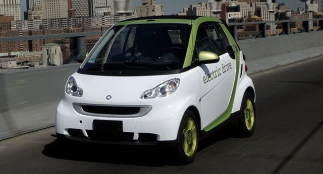 Hertz Adds Smart Fortwo Electric Cars to Its Fleet
