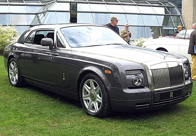 Rolls-Royce Phantom Coupe Is A Compact Car According To EPA