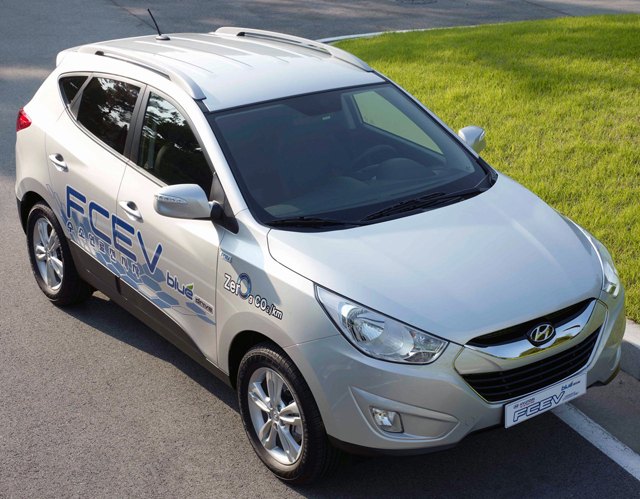 Hyundai Tuscon IX Fuel Cell Electric Vehicle Debuts