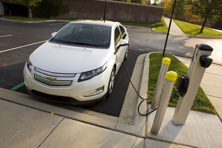 U.S. Goverment Looking To Re-Align Highway Fund Taxes To Include Plug-In Cars