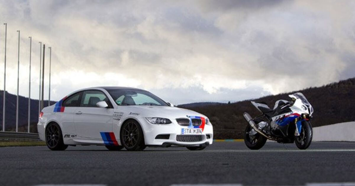 BMW Pits M3 Against S1000 RR in Unfair Comparison: The Chase [Video
