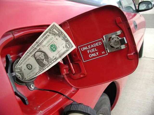 Car Buyers Willing To Pay For More Fuel Efficient Vehicles