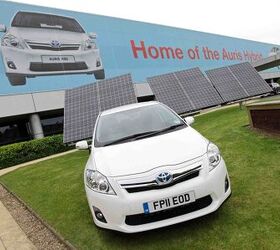 Large Scale Solar Panels Make Toyota's UK Factory A Pioneer