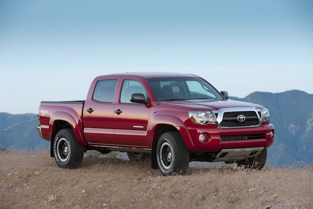 All-New Toyota Tacoma to Arrive Before Year's End