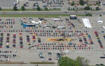 GM Canada, Ontario Camaro Club Attempt Guinness World Record for Largest Car Mosaic
