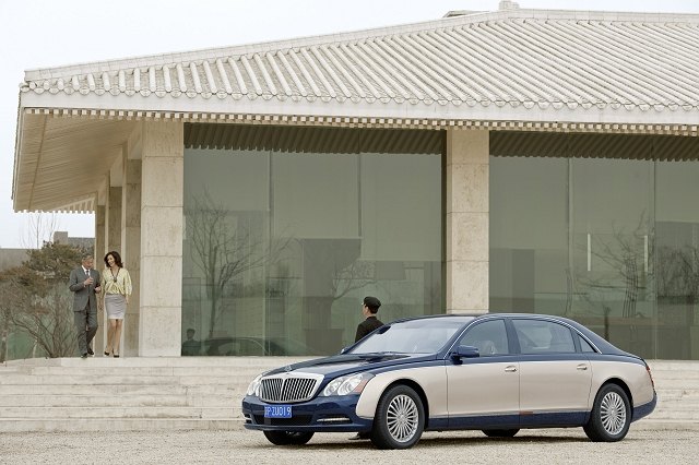 maybach may die or be reborn british style with help from aston martin