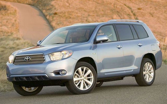 toyota issues recall for highlander and lexus rx400h hybrids