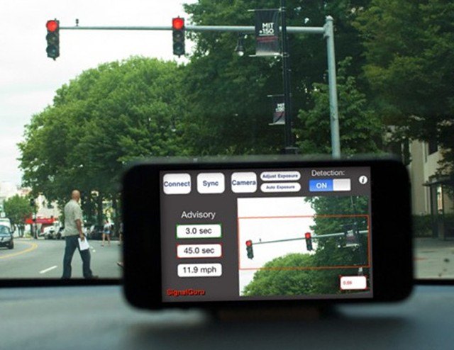 avoid red lights and save fuel with the signalguru app