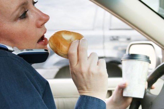 how to cut out distracted driving habits