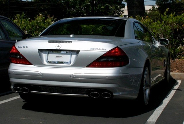 Steve Jobs and the Mystery of His Plateless Mercedes SL55