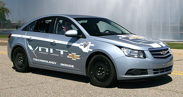 Chevrolet Cruze Plug-In To Debut As Early 2014