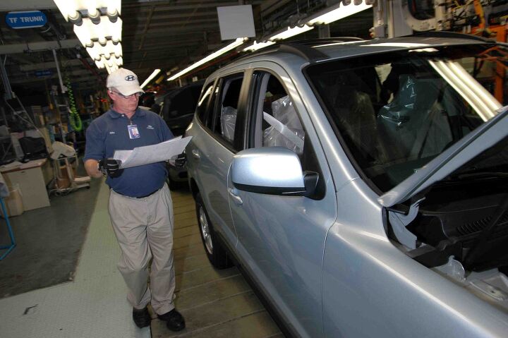 uaw picketing hyundai dealerships