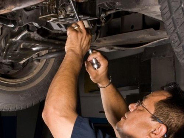 survey finds vehicle owners trust their car repair shop