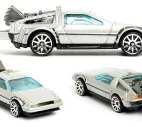 Back Up Files With "Back In Time" DeLorean USB Flash Drive