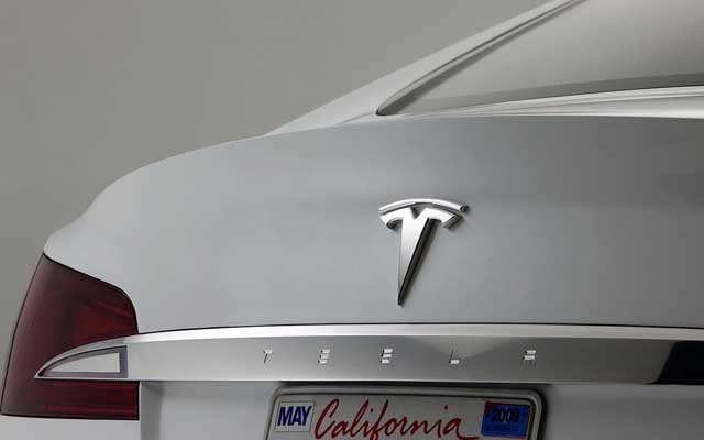 tesla model x to debut february 9th