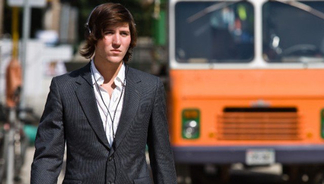 distracted pedestrians technology produces new deadly trend