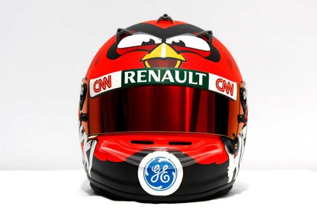Heikki Kovalainen Shows Off Angry Birds F1 Helmet