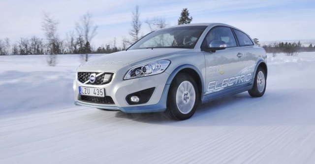 Volvo Shows Off The C30 Electric In Very Cold Climate