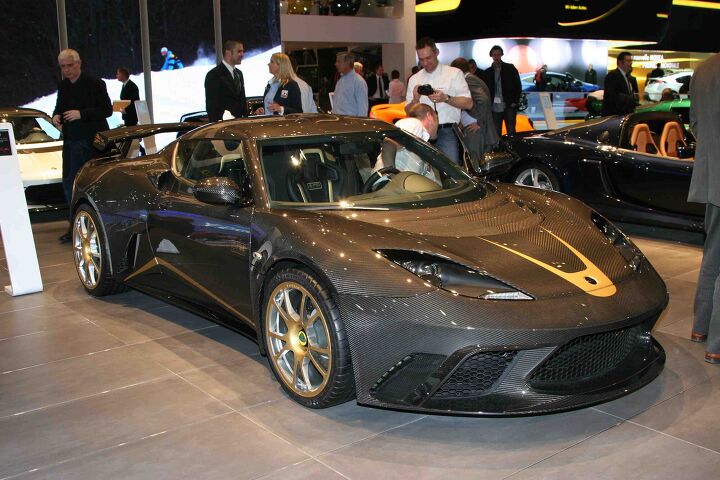 Lotus Teams up With Mansory for Bespoke Program