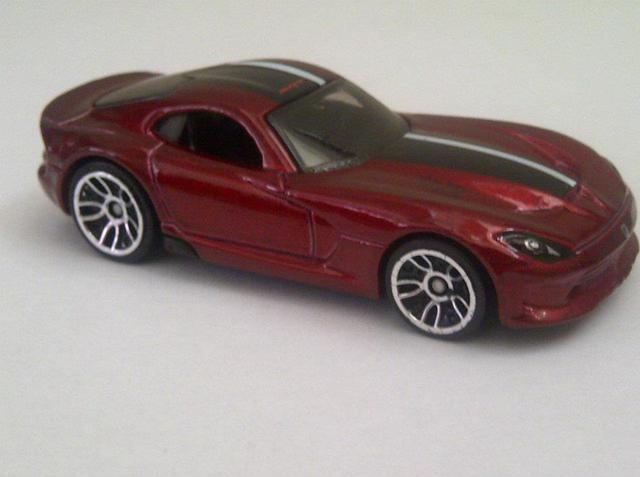 SRT Viper to Leak Another Teaser Image If It Gets Enough Likes