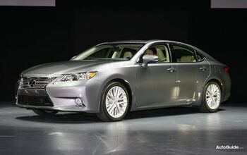 2013 Lexus ES300h Has 200 HP and 39 MPG Combined: 2012 NY Auto Show