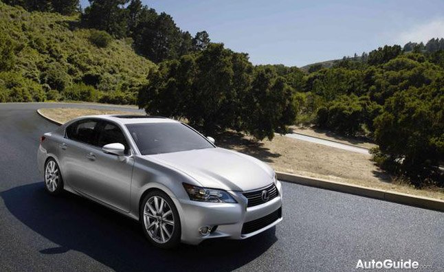 2013 Lexus GS Named IIHS Top Safety Pick