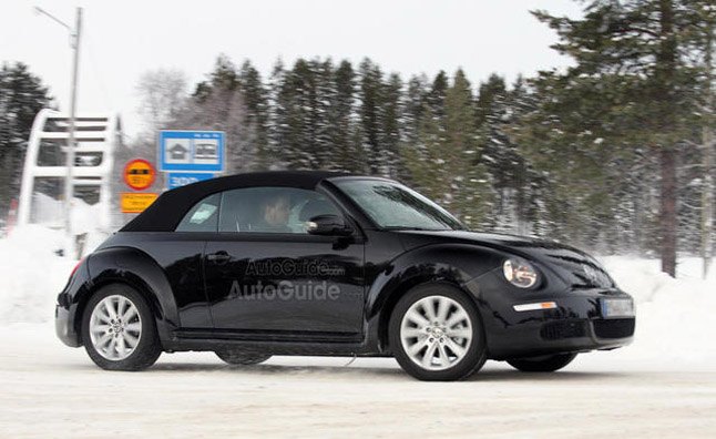 2013 volkswagen beetle convertible to bow at la auto show