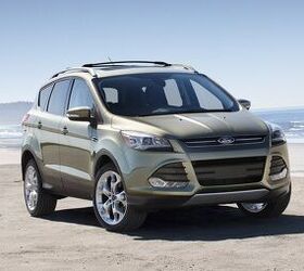 2013 Ford Escape Base Price Drops to $23,295