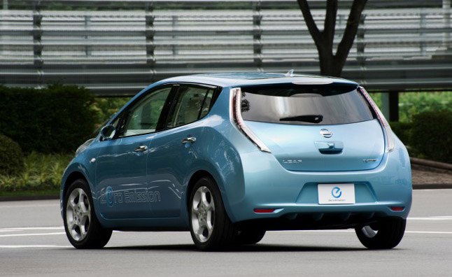 Nissan Lends Leaf Vehicles To Fleet Forum For Free