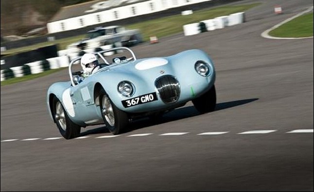 Racing Reverend Takes to the Track in a 1952 Jaguar C-type