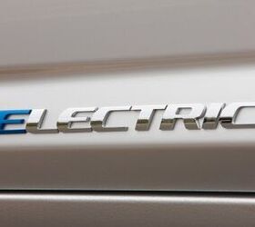 Toyota RAV4 EV to Bow at International Electric Vehicle Symposium