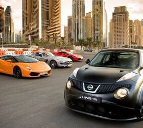 Nissan Juke-R Drives Dubai at Night- Video
